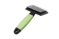 Ferplast  GRO 5794 CAT COMB W/HANDLE  Пуходерка для кошек с пластиковыми зубьями 14,5 x 6,8 x h 3,5 cm